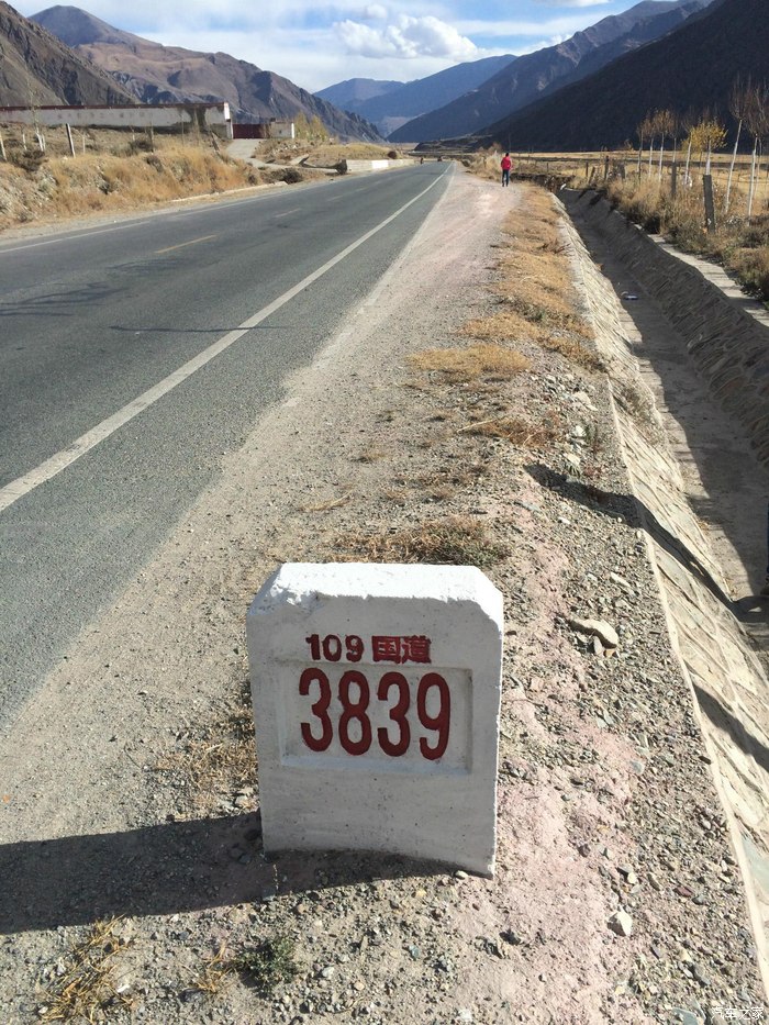 109国道,应该是青藏线.