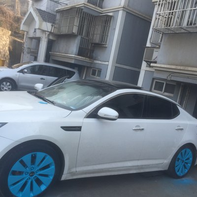 白色的车 轮毂喷什么颜色好看呀!