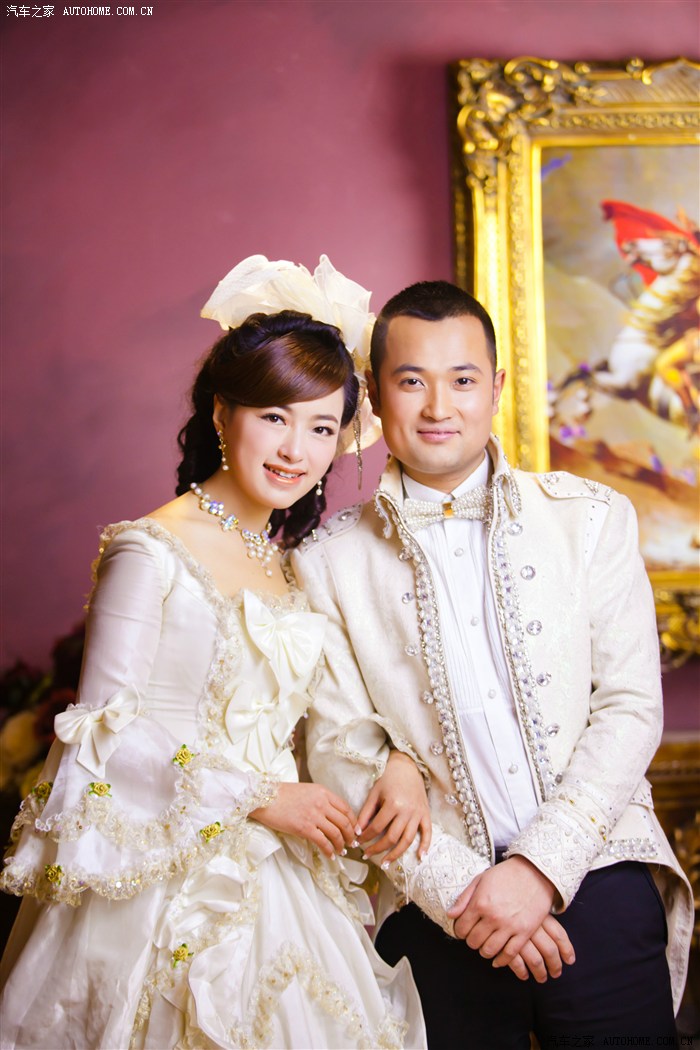 一起见证我们幸福婚礼吧