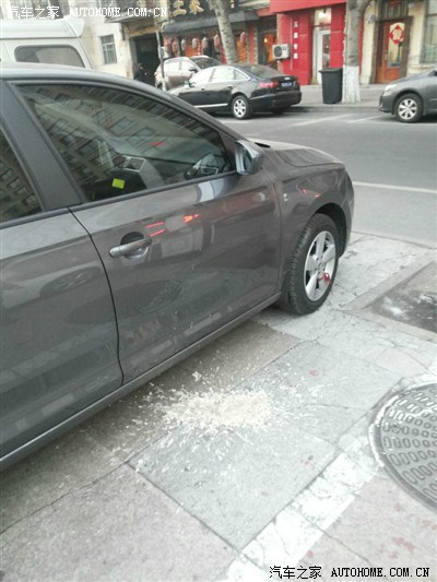 看看我的车被吐的!