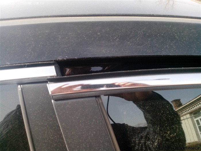 已经解决谢谢大家请问车门铰链被风吹变形了车门关不