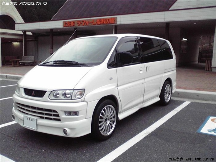 三菱delica space gear l400