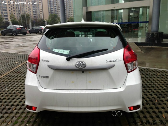 5mt天际白致炫微色差尾翼加装.