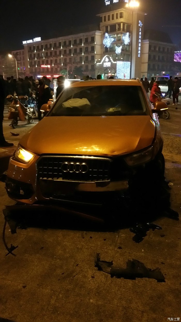 新年第二天晚上遇见的车祸