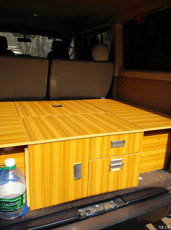 再改短低六座大通大床车