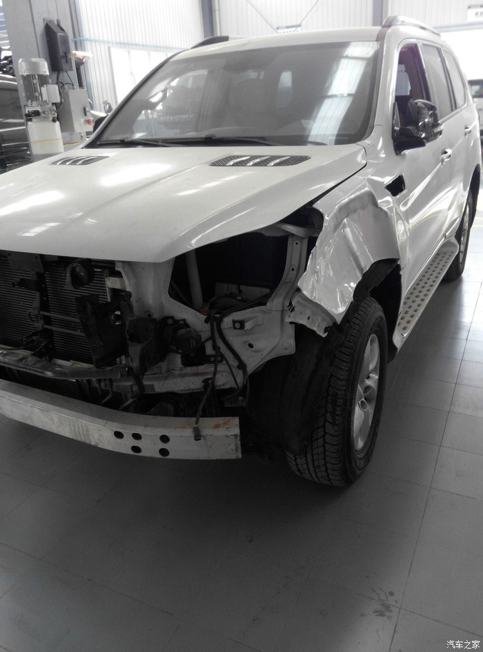 全宇宙神车h9第一撞秒霸道路虎卡宴一切豪车