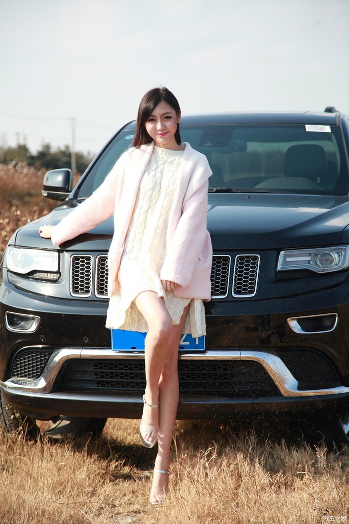 媳妇儿当车模美丽冻冻冻人的媳妇儿和黑色大切