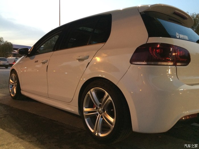 8658 | 回复: 80 高尔夫论坛 高7 ,想换17寸r line轮毂,配什么尺寸的