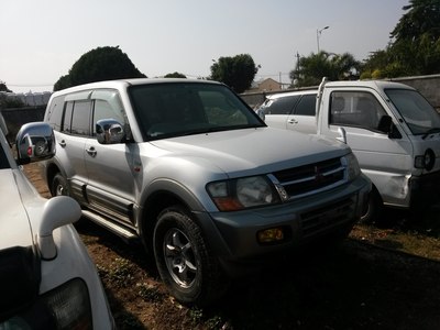 三菱v75汽车……