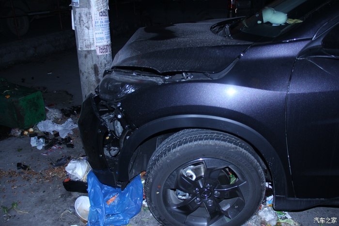 全国第一台撞电线杆的缤智一顿早餐引发的血案