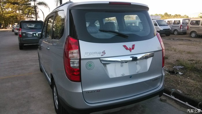 1209 | 回复: 18 五菱宏光论坛 宏光s自动挡还是不错的!