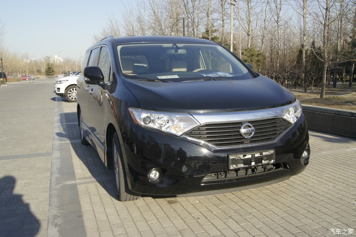 日产贵士七口之家的保姆车