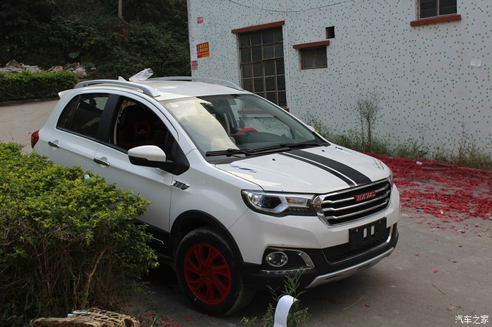 哈弗h1手豪钛白改装贴改装步骤一一讲解