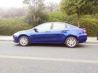 那一抹亚平宁深邃的海洋,岳阳第一辆蓝色劲享菲翔.