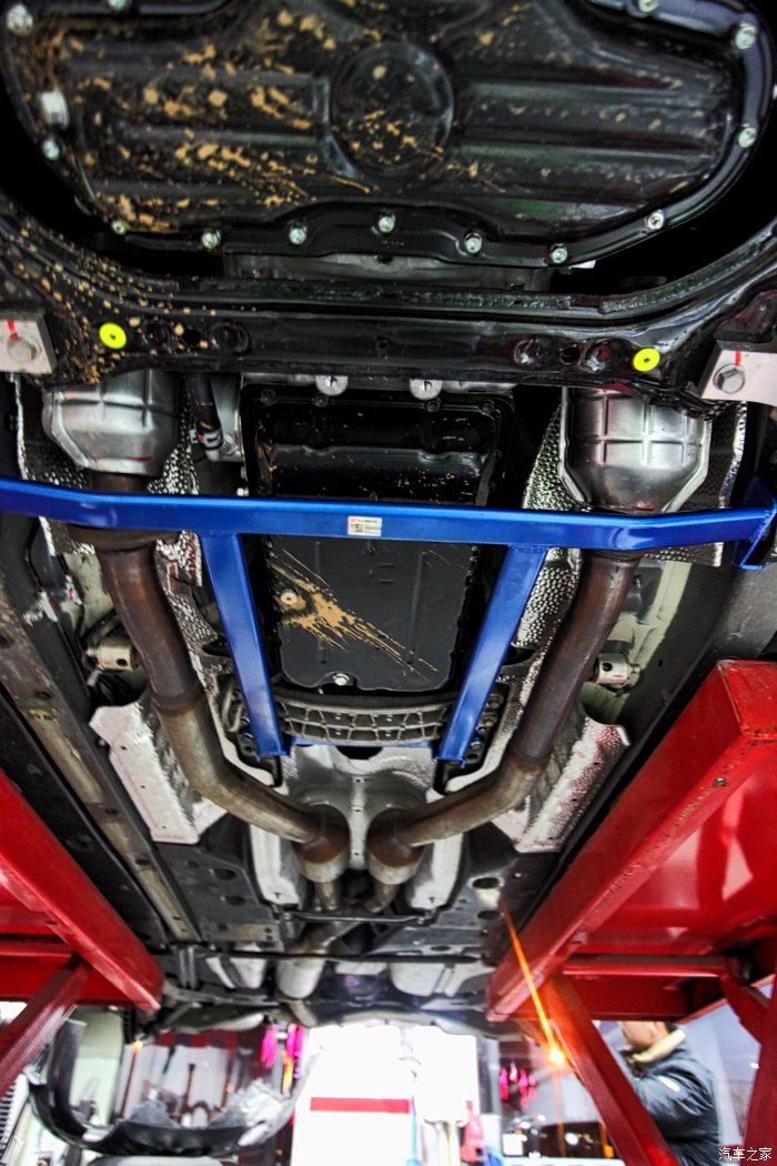 换大脚和加强件锐志30v6的操控进化