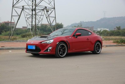 红色跑车,丰田86.( 买车6个月的个人感受 )
