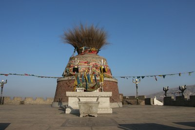 周末带你走近蒙古族祭祀神坛——零距离感受蒙族文化_内蒙古_手机汽车