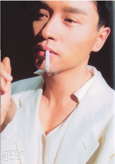 男的,1米69 59公斤