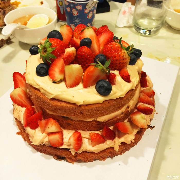 椰子鸡皮娜鲍什裸蛋糕