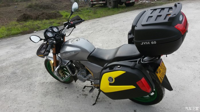 11年钱江龙小手术屌丝级改装朋友们轻拍