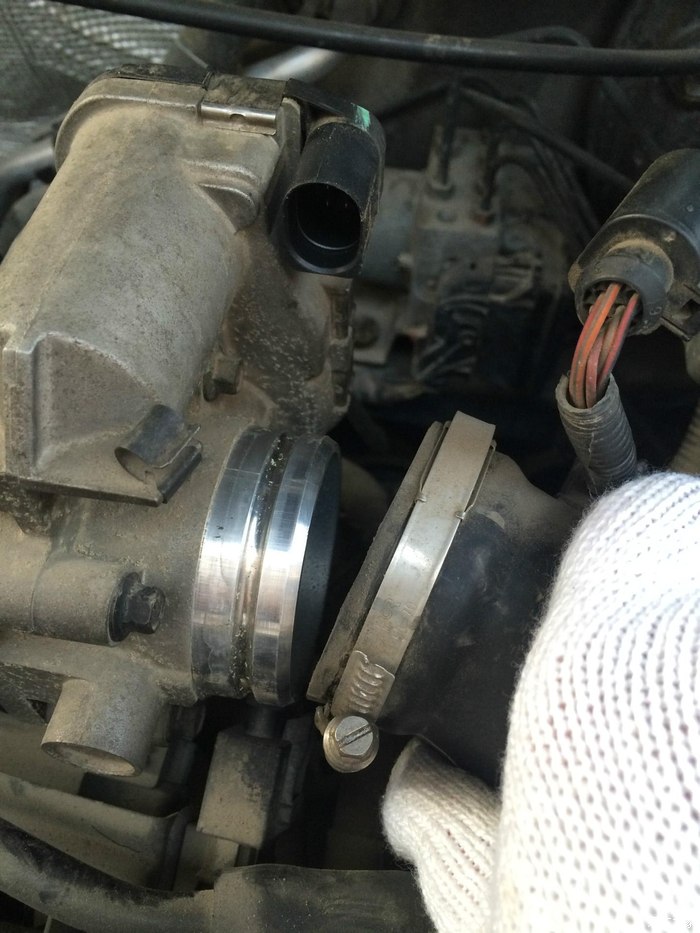 更换荣威550节气门作业