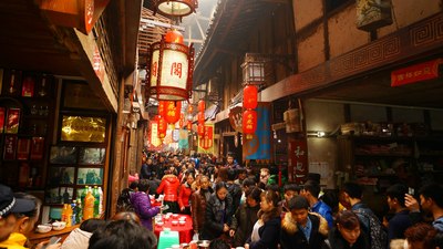 【重庆骋驰天下车友会】情人节去江津中山古镇吃千米长宴