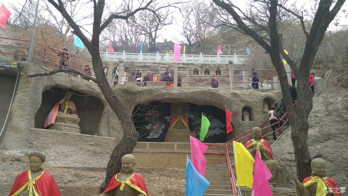 自駕大年初二萬佛石窟和大佛寺義縣一日遊