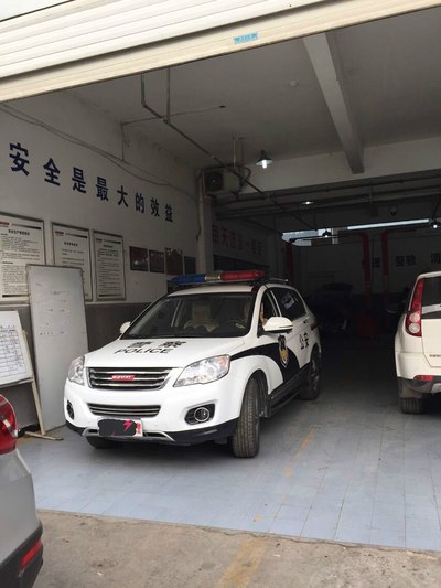 小2保养记 偶遇帅气哈弗警车