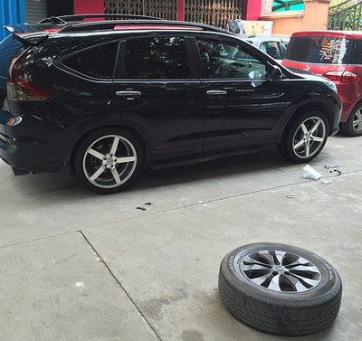 广州首款crv改装轮毂cv3  轮胎陪耐力245/45zr20 103y xl!