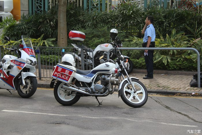 从处理交通意外看香港法制---各司其职,秩序井然,不慌不乱