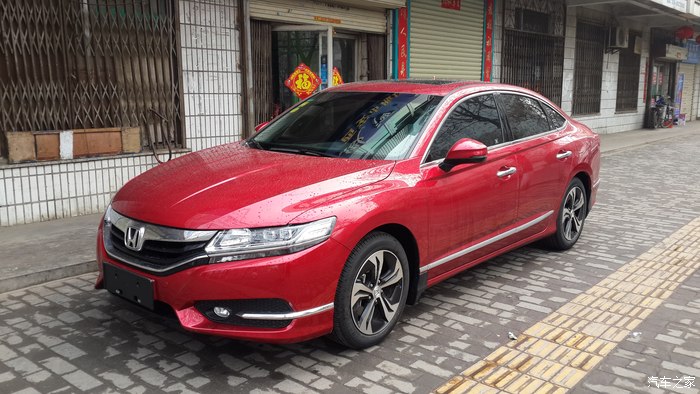 22岁男生开红色思铂睿到底好吗?