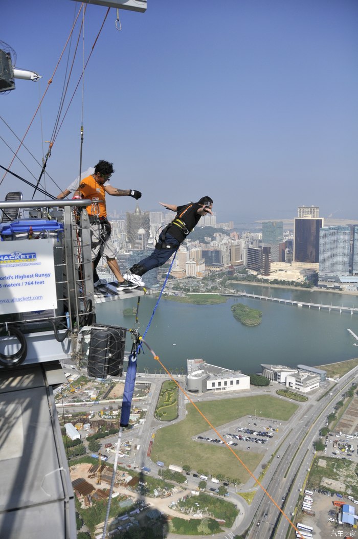 澳门那个233米的蹦极跳吾已拿下有兄弟尝试过伐瞒刺激额