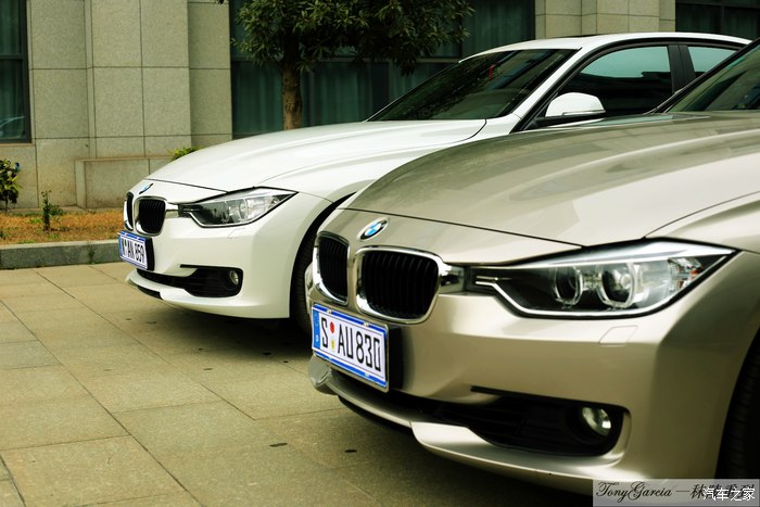 【高清单反大片】德国牌照双车 欧洲风情背景