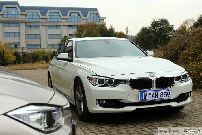 【高清单反大片】德国牌照双车 欧洲风情背景