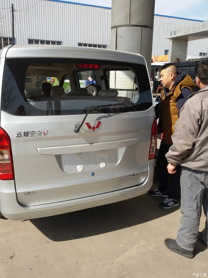 五菱宏光v15l顶配提车用车分享新人求精