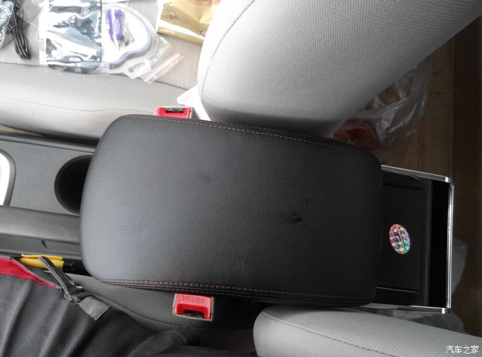 谁在某宝购买了赛欧3的扶手箱啊 给个介绍