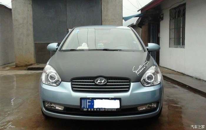 大臀美女处处放电 天蓝雅绅特重度改装