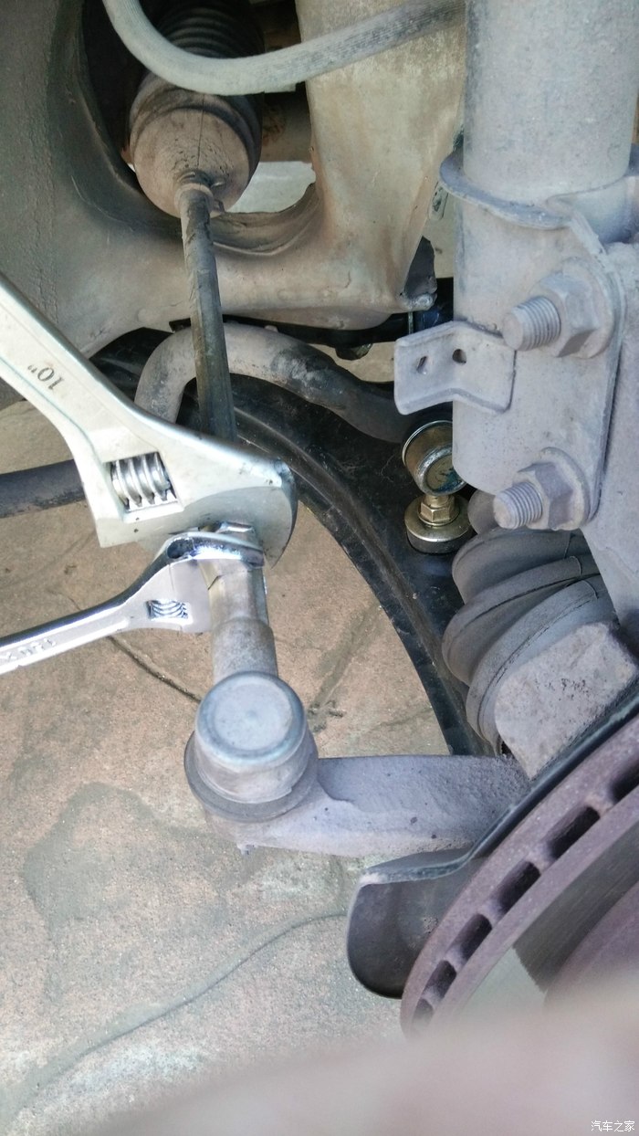 用垂线测量前束.