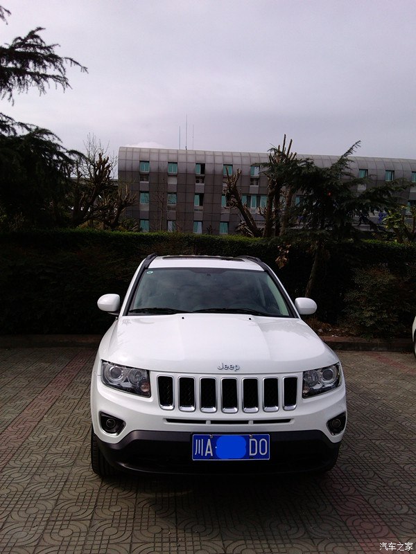 jeep指南者2.4舒适型白色新车提回家(更新缴购置税上牌流程)