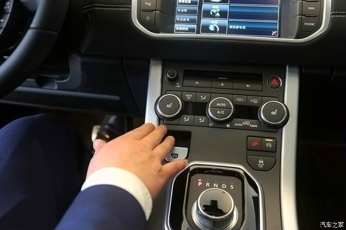 路虎揽胜极光国产奇瑞捷豹路虎揽胜极光提车记