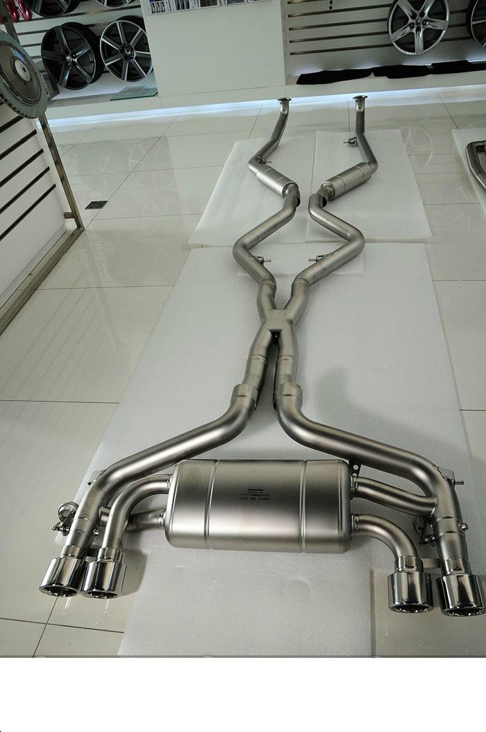 宝马m3排气改装ak