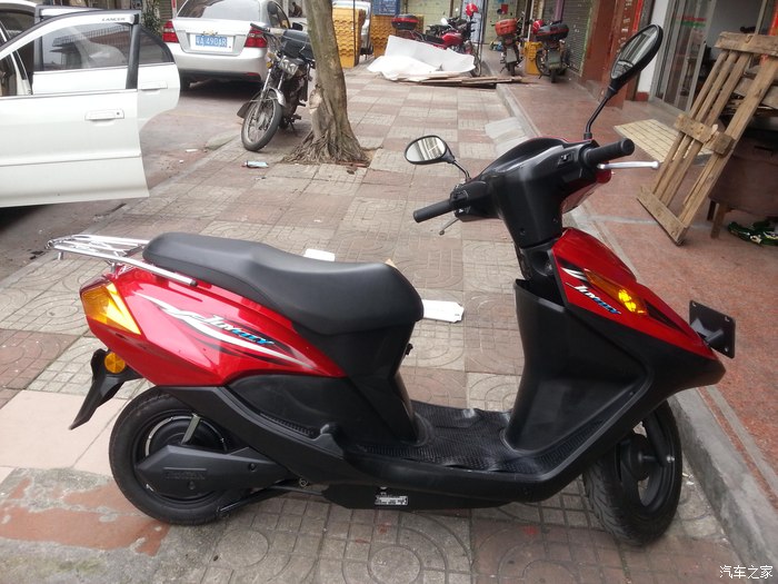 提车作业五羊本田净原v1电动车