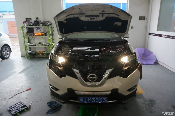 论坛最详细奇骏改车灯加骚b行车灯和雾灯