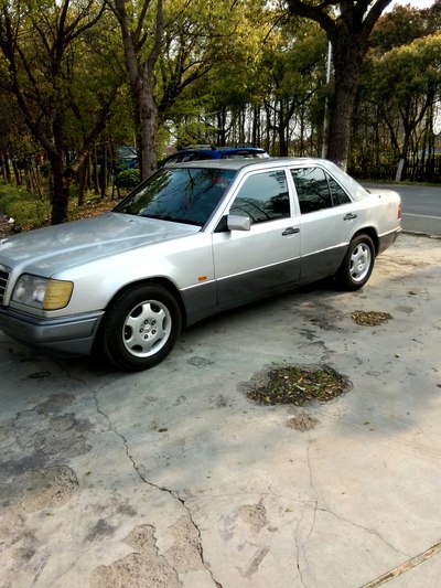 重获新生的1993年 w124 e220_奔驰e级论坛_手机汽车之家