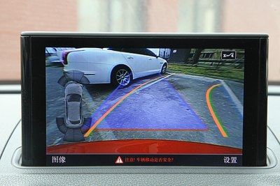 奥迪a3助力菜鸟轻松泊车