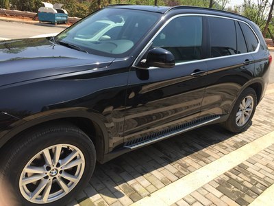 中規寶馬x5 xdrive35i,寶石青,內摩卡.