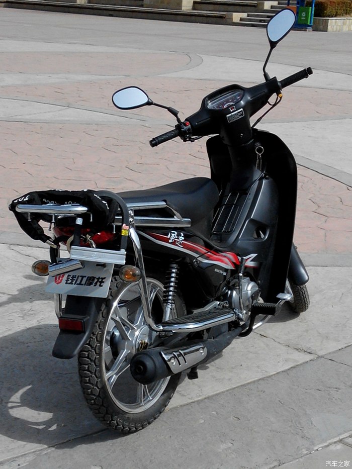 提车作业贴买了个最便宜的两轮弯梁小摩托