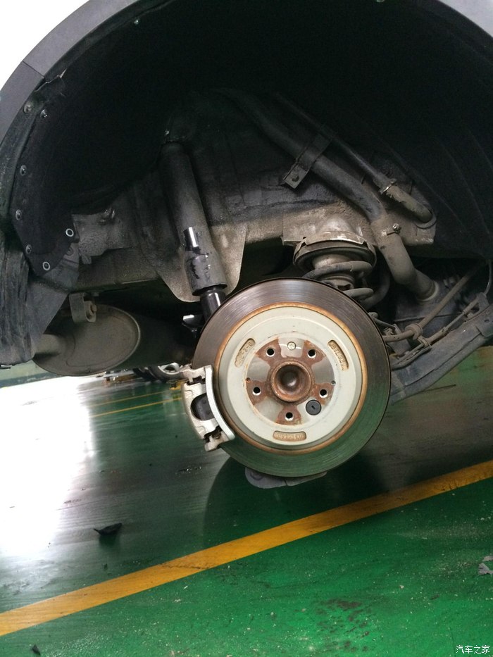 老虎五车主自己动手加装后轮拱隔音罩