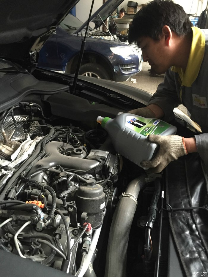 美规柴油卡宴首保不知道柴卡应该加什么机油的过来看看吧