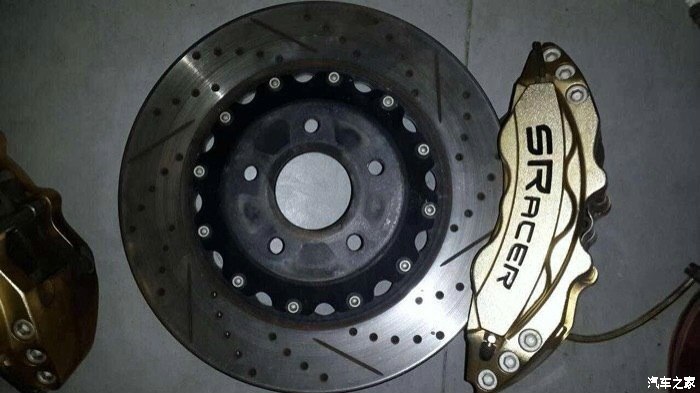 【图】老福108 sr大六刹车换大四刹车,轮毂避不开,瞎了_福克斯论坛